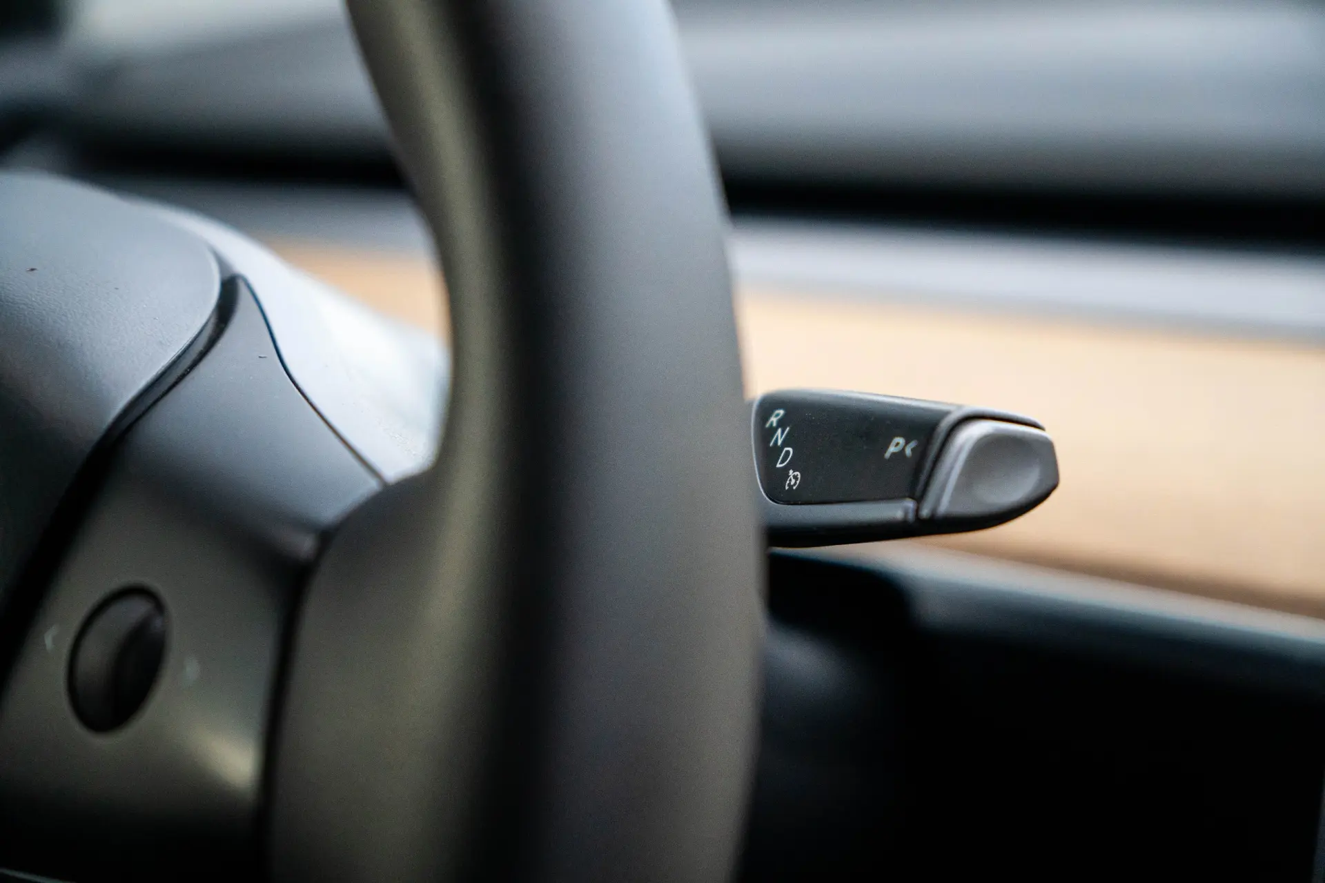 Tesla Model 3 Long Range AWD Dual Motor 18