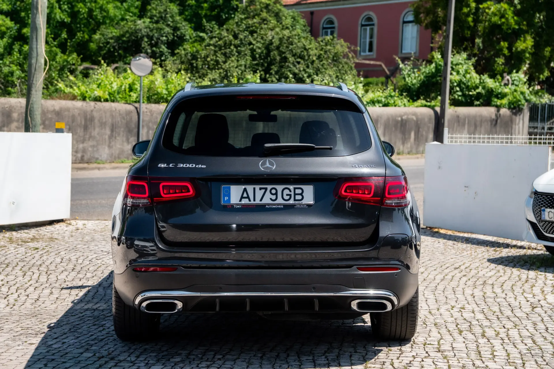 Mercedes-Benz GLC 300 de 4Matic 25