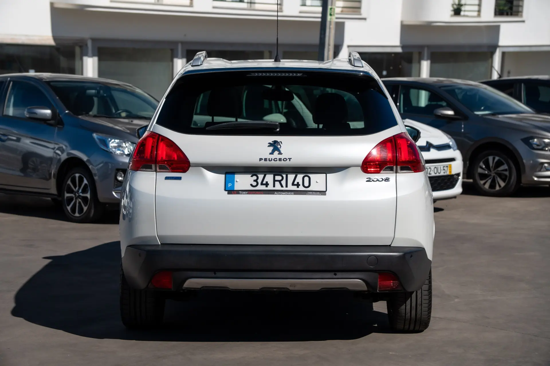 Peugeot 2008 1.6 BlueHDi Allure 12