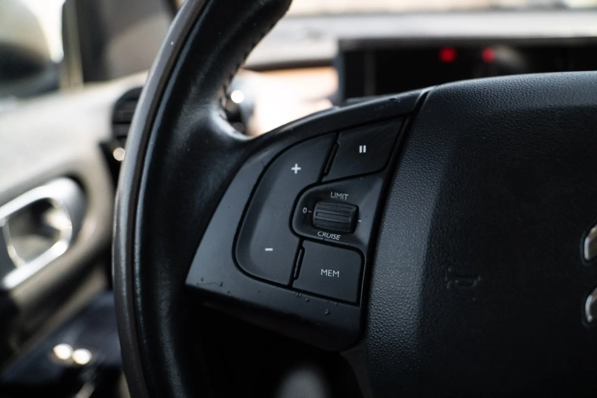 Citroen C4 Cactus 1.6 BlueHDi Feel 27