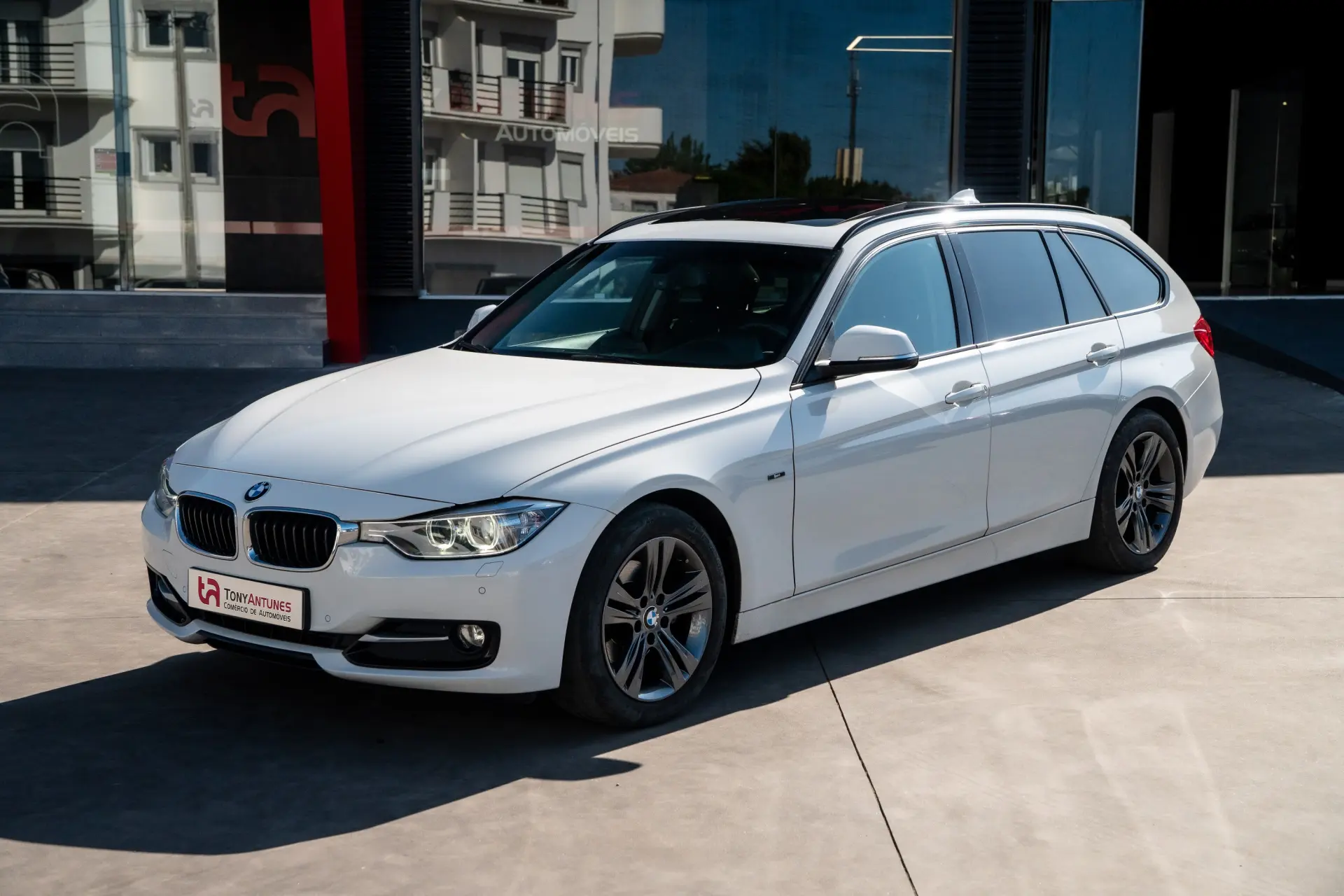 BMW 320 d Auto Line Sport 2