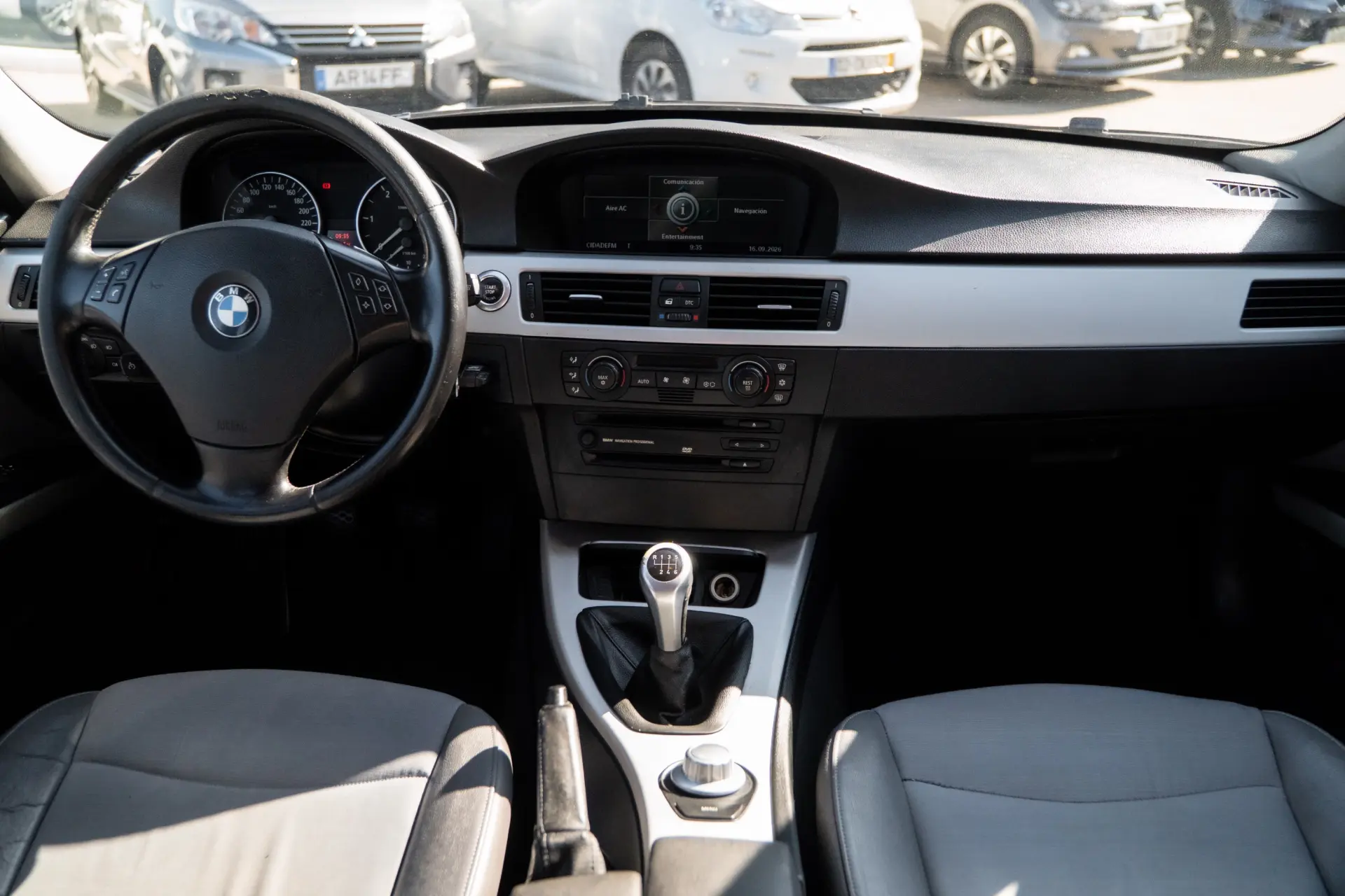 BMW 320 d Exclusive Touring 21