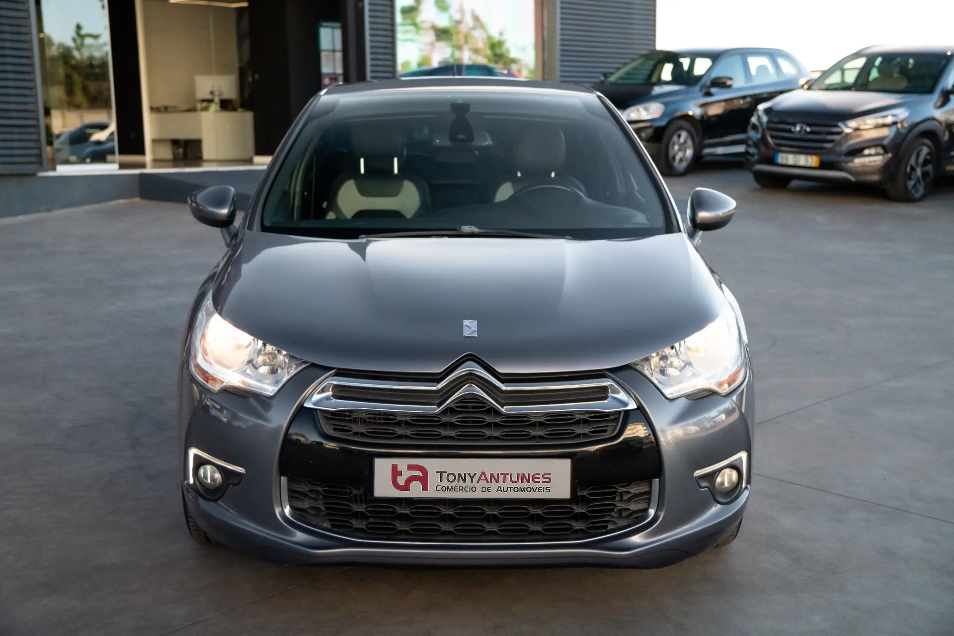 Citroen DS4 1.6 e-HDi So Chic CMP6 12