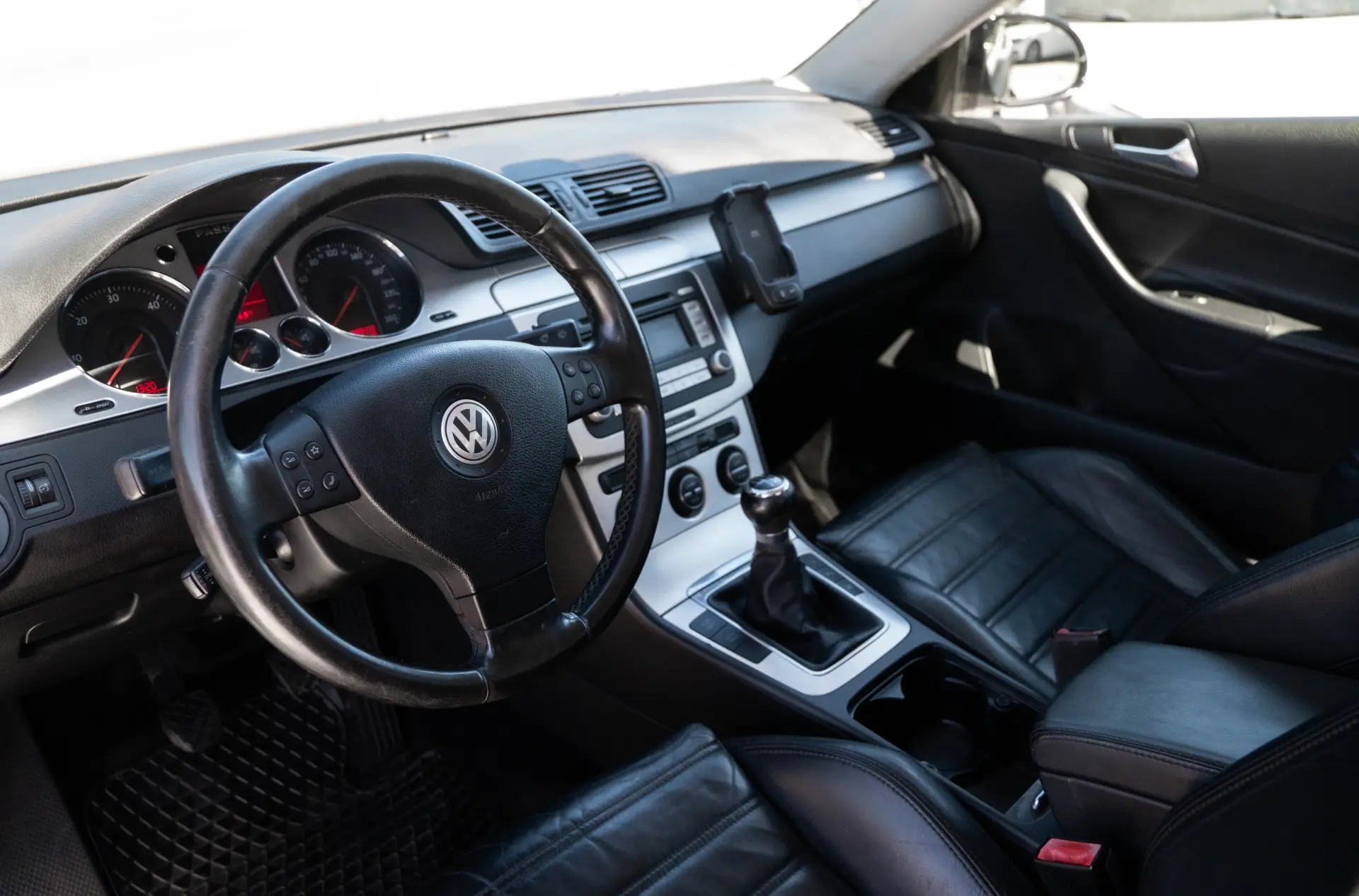 Volkswagen Passat 2.0 TDI Highline 2