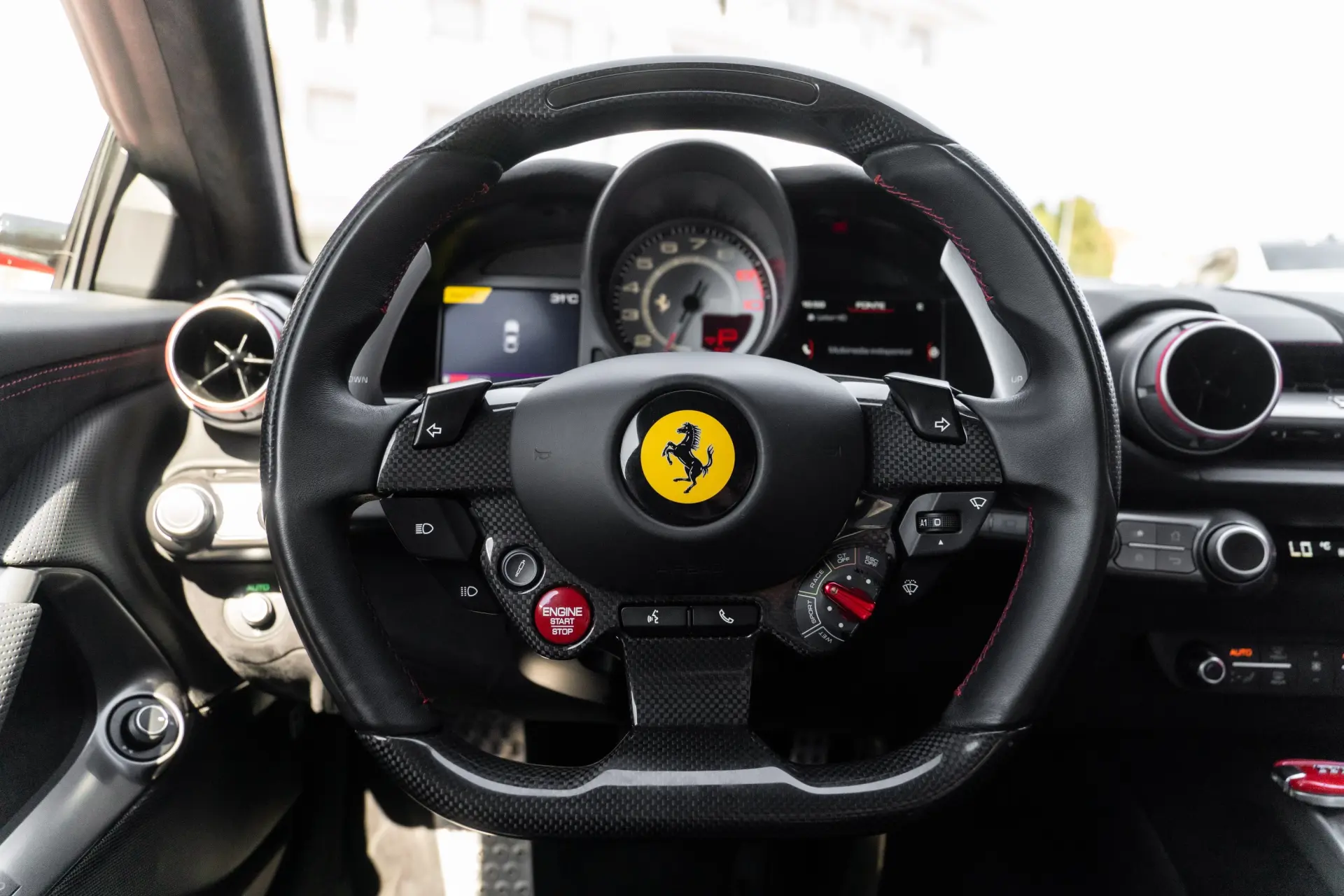Ferrari 812 Superfast 6.5 V12 19