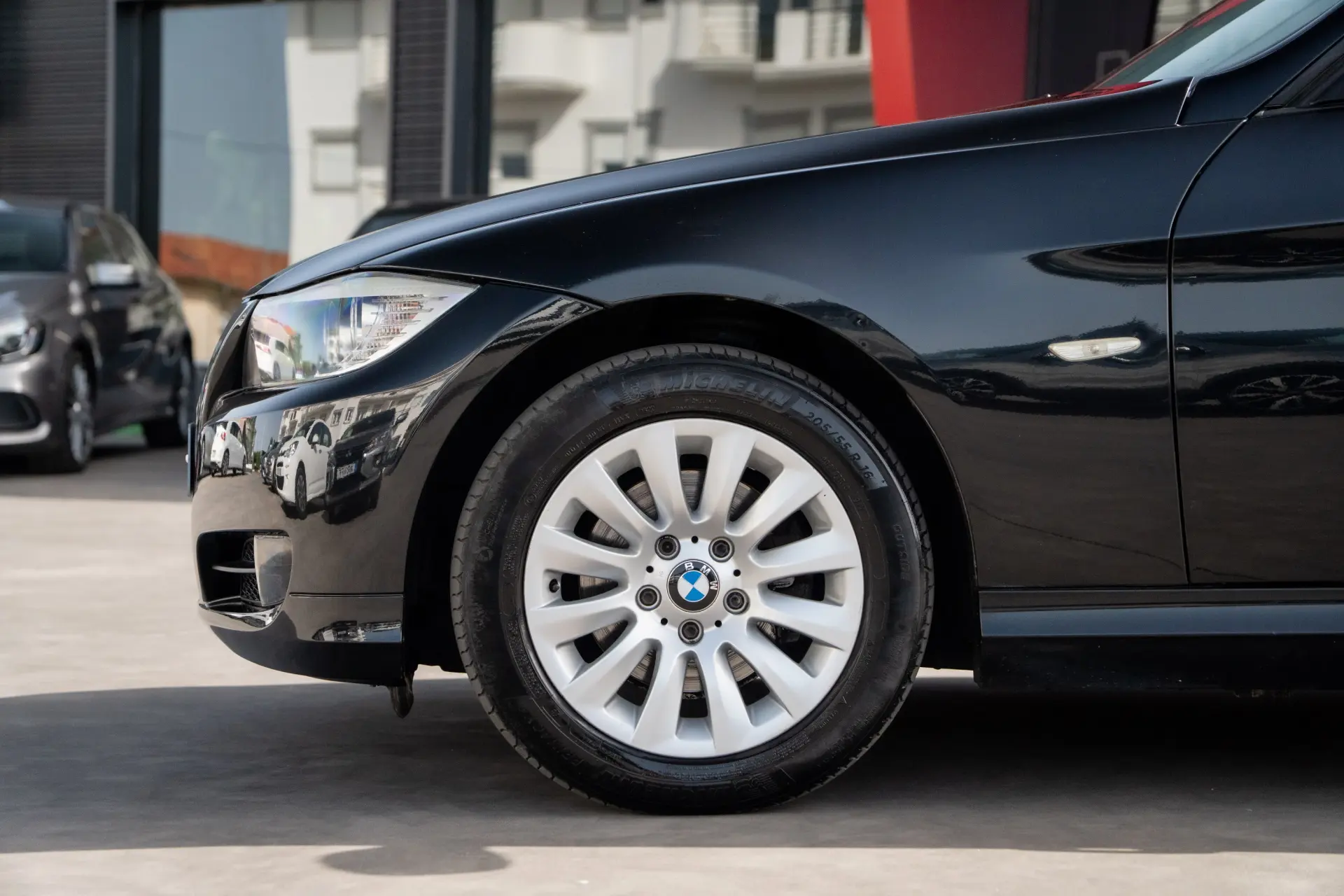 BMW 318 d Line Sport 6