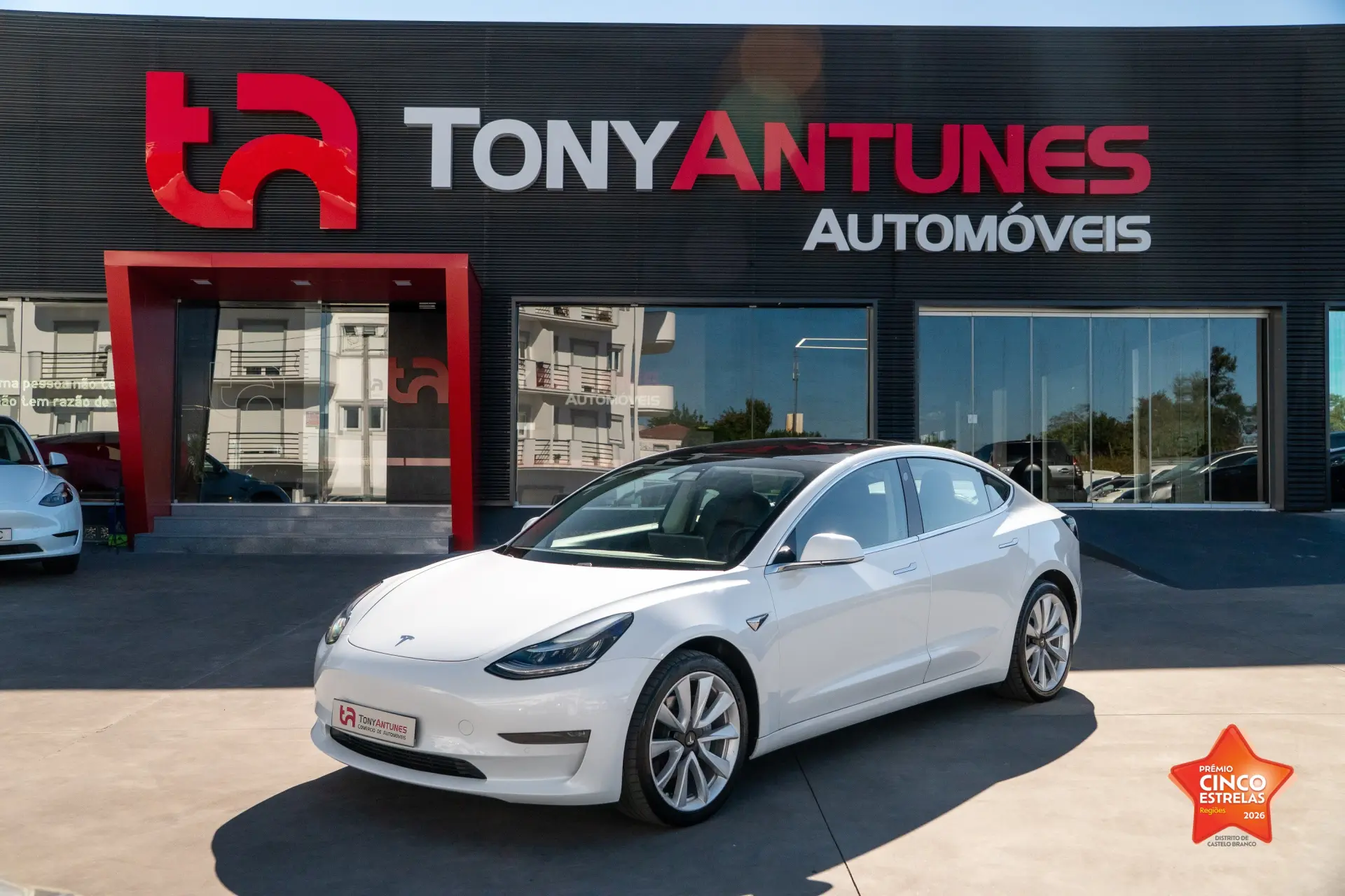 Tesla Model 3 Long-Range Dual Motor AWD 1