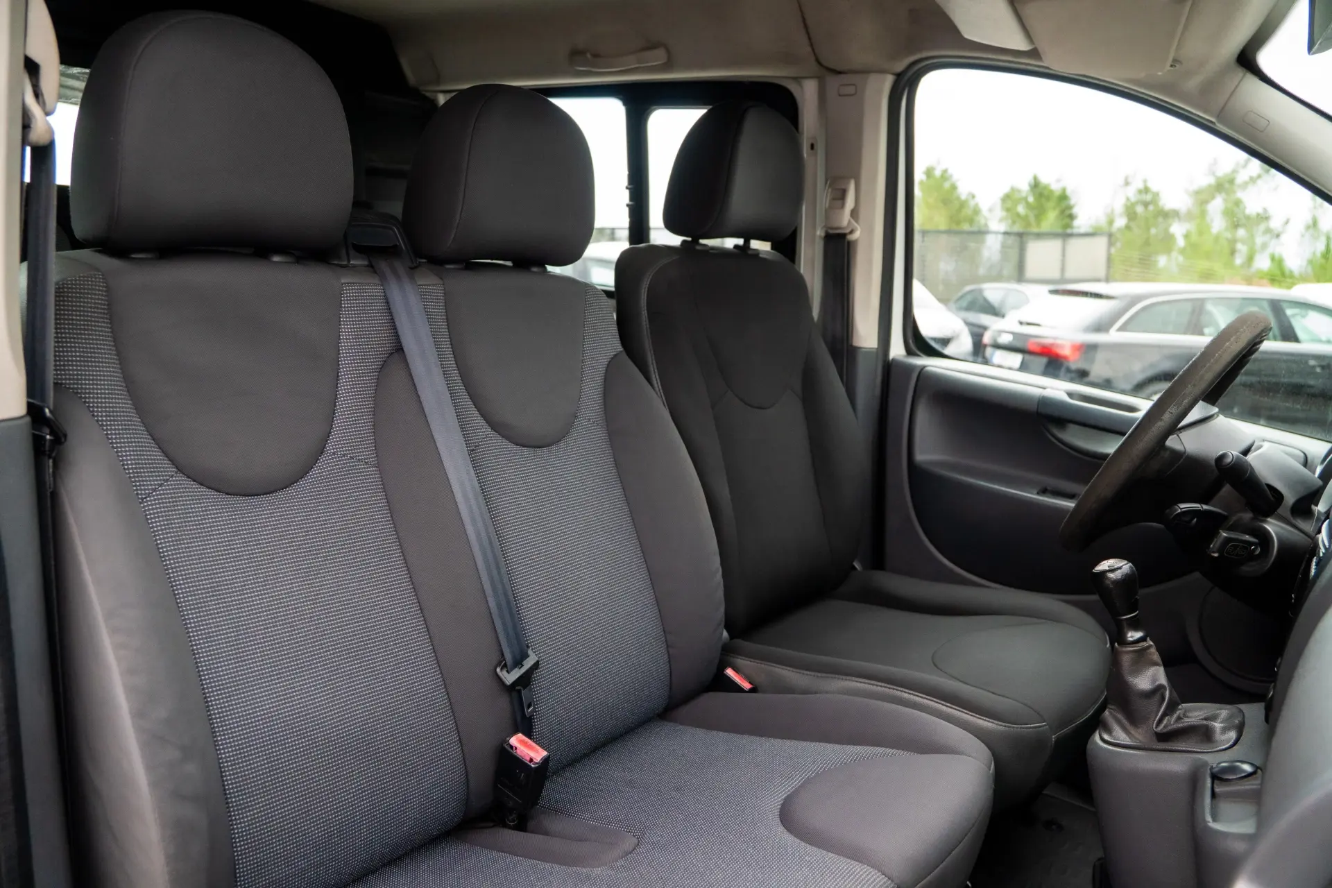 Citroen Jumpy 1.6 HDi L2H1 Semi-Vidrada 18