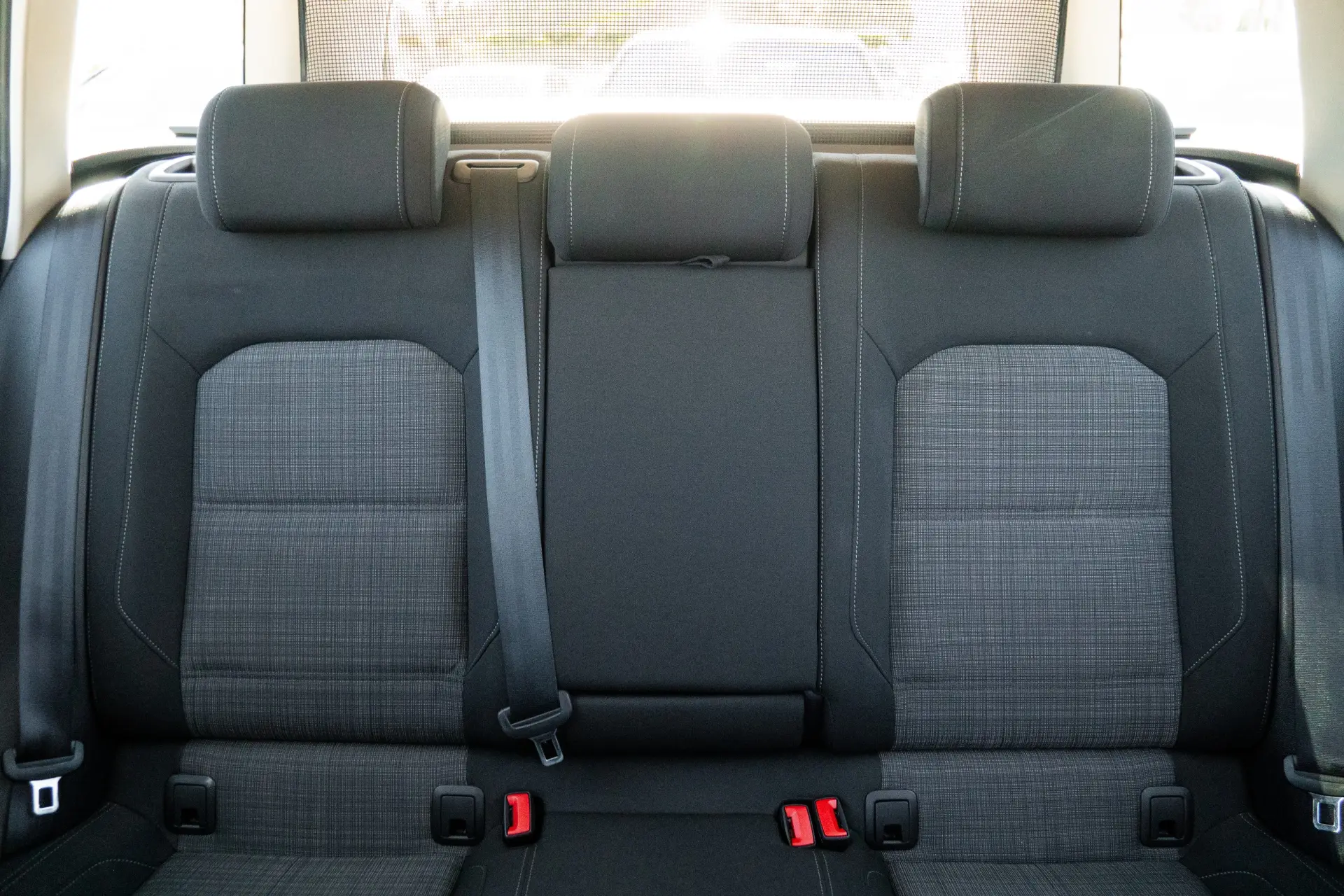 Volkswagen Passat Variant 2.0 TDI Elegance DSG 14