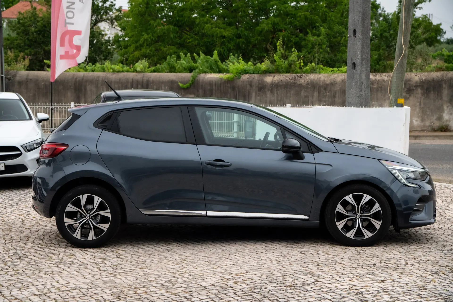 Renault Clio 1.0 TCe Intens 4
