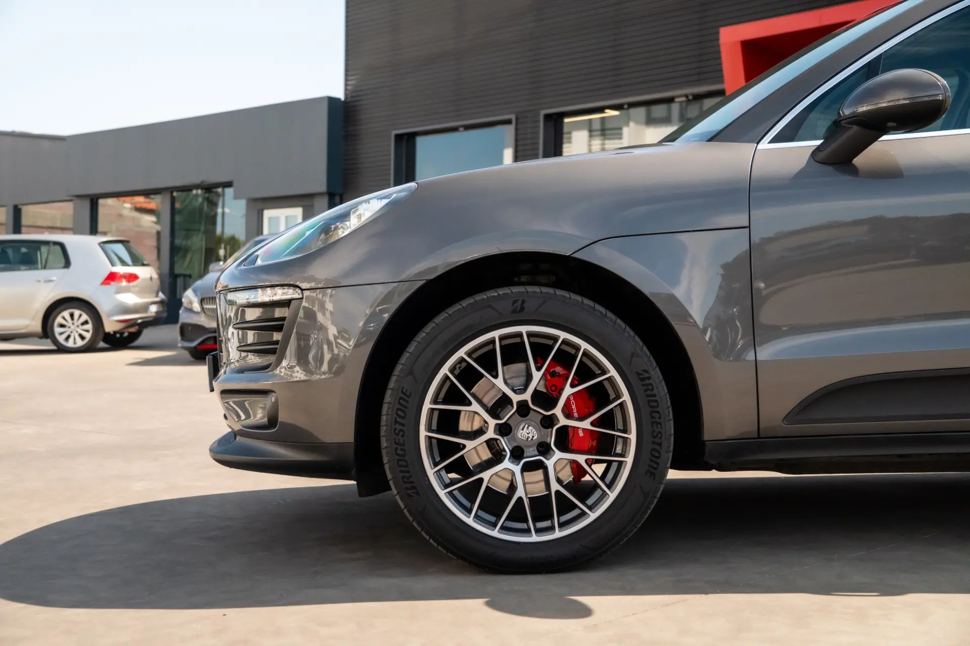 Porsche Macan S 12