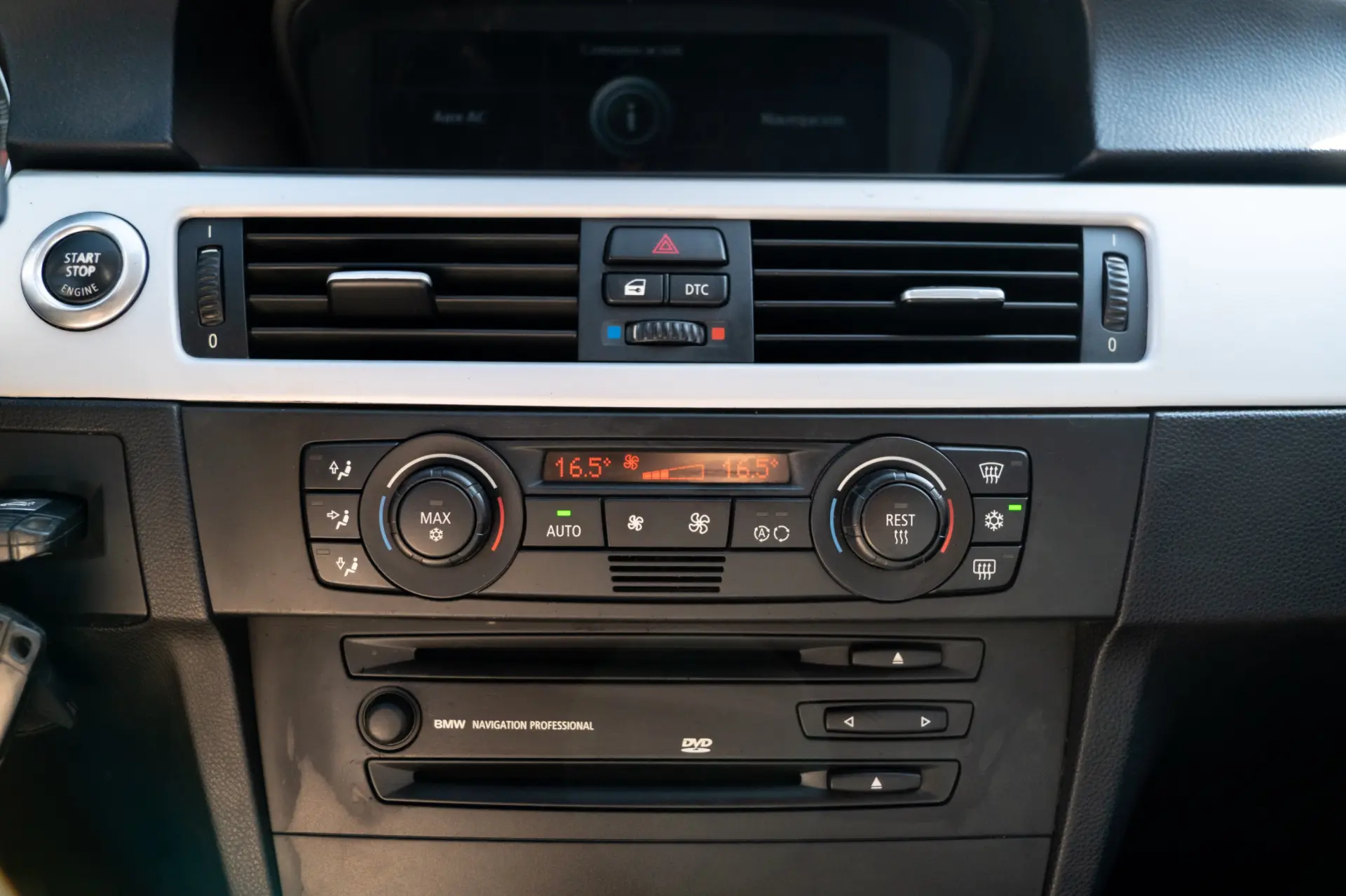 BMW 320 d Exclusive Touring 16