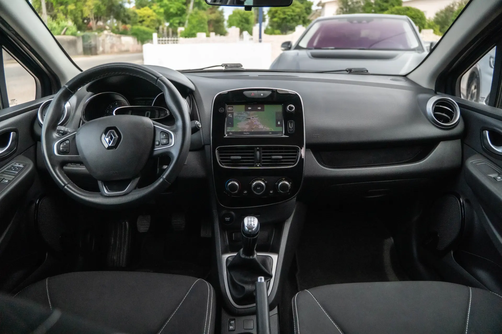 Renault Clio 1.5 dCi Limited EDition 4