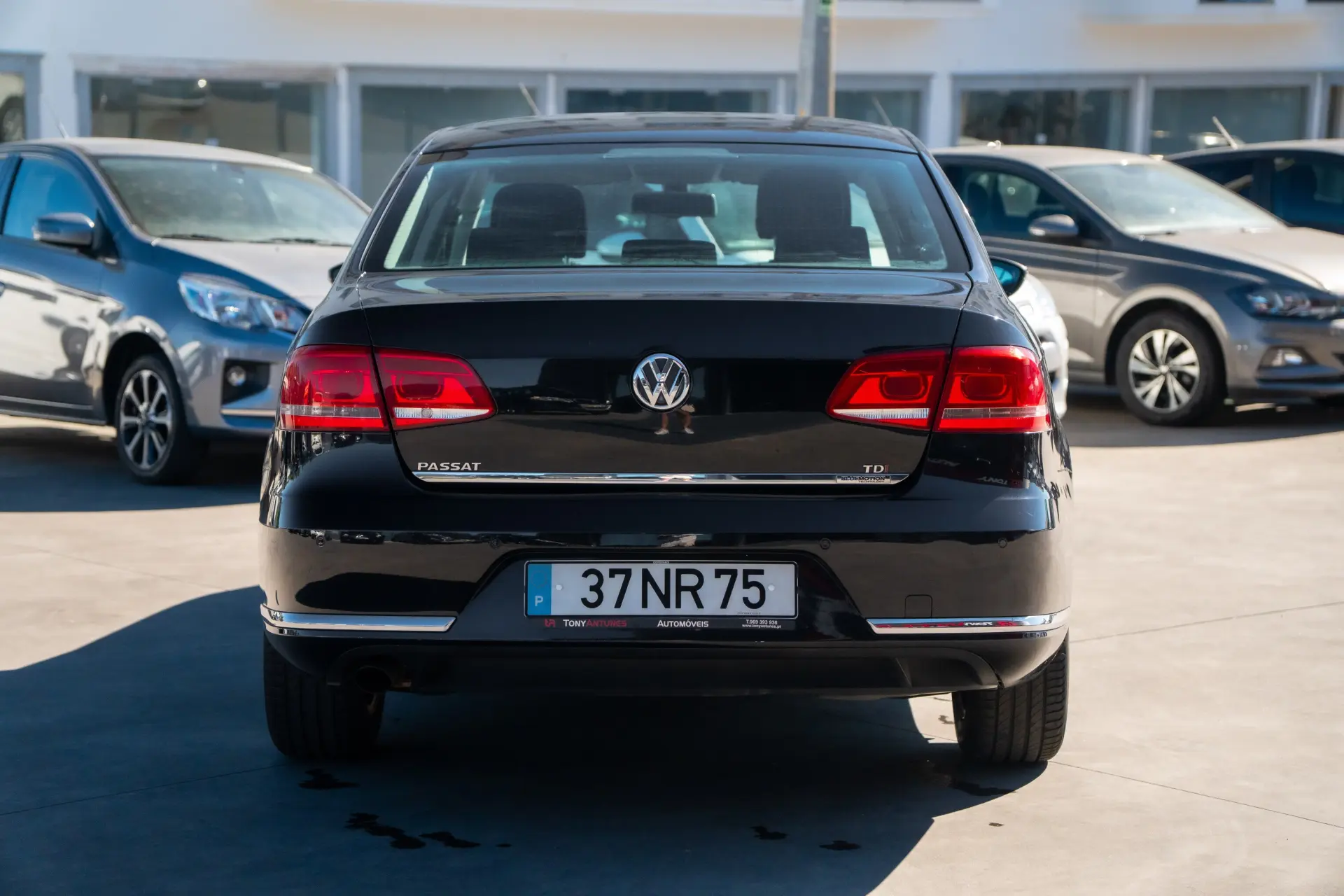 Volkswagen Passat 1.6 TDI Confortline 8