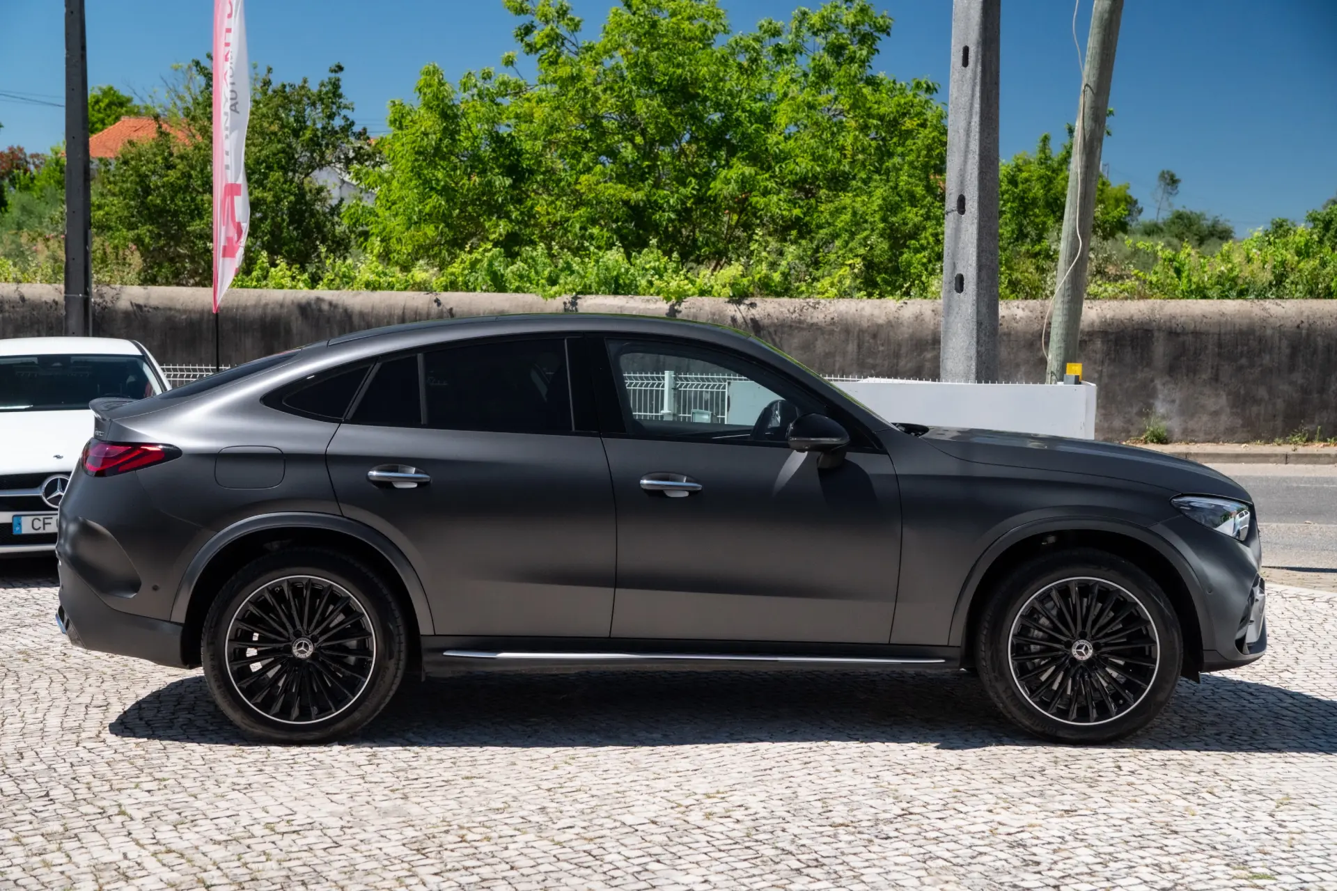 Mercedes-Benz GLC 300 de Coupe 4Matic 9G-TRONIC AMG Line Advanced 5