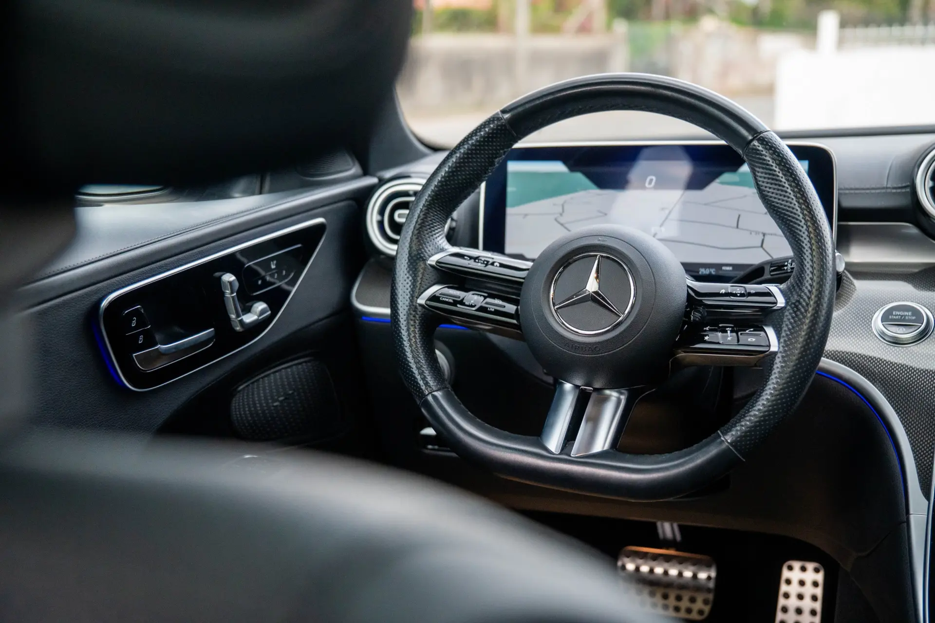 Mercedes-Benz C 300 d AMG Line 11