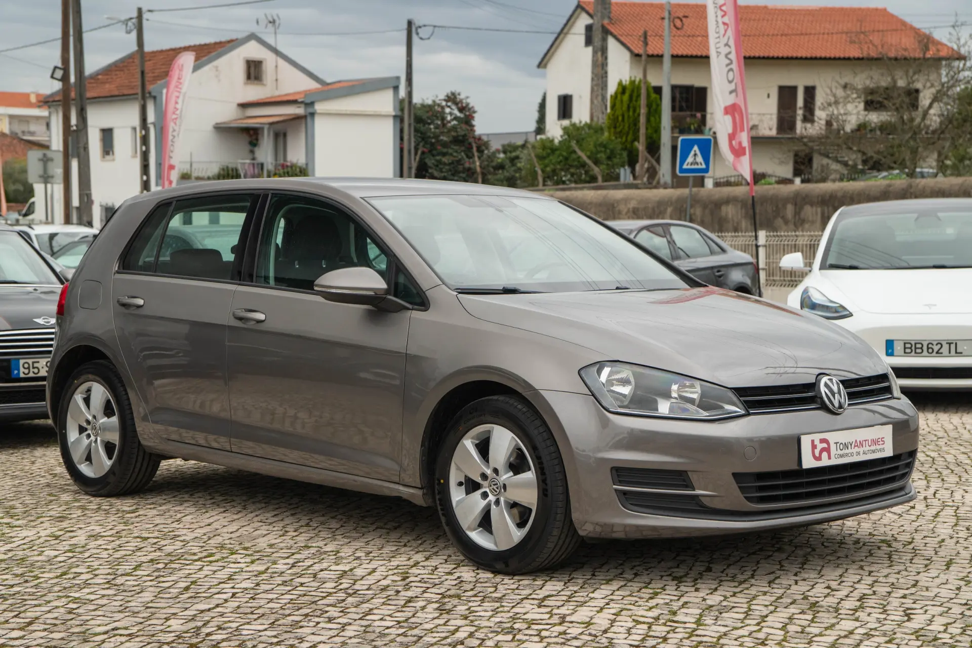 Volkswagen Golf 1.6 TDi Confortline 10