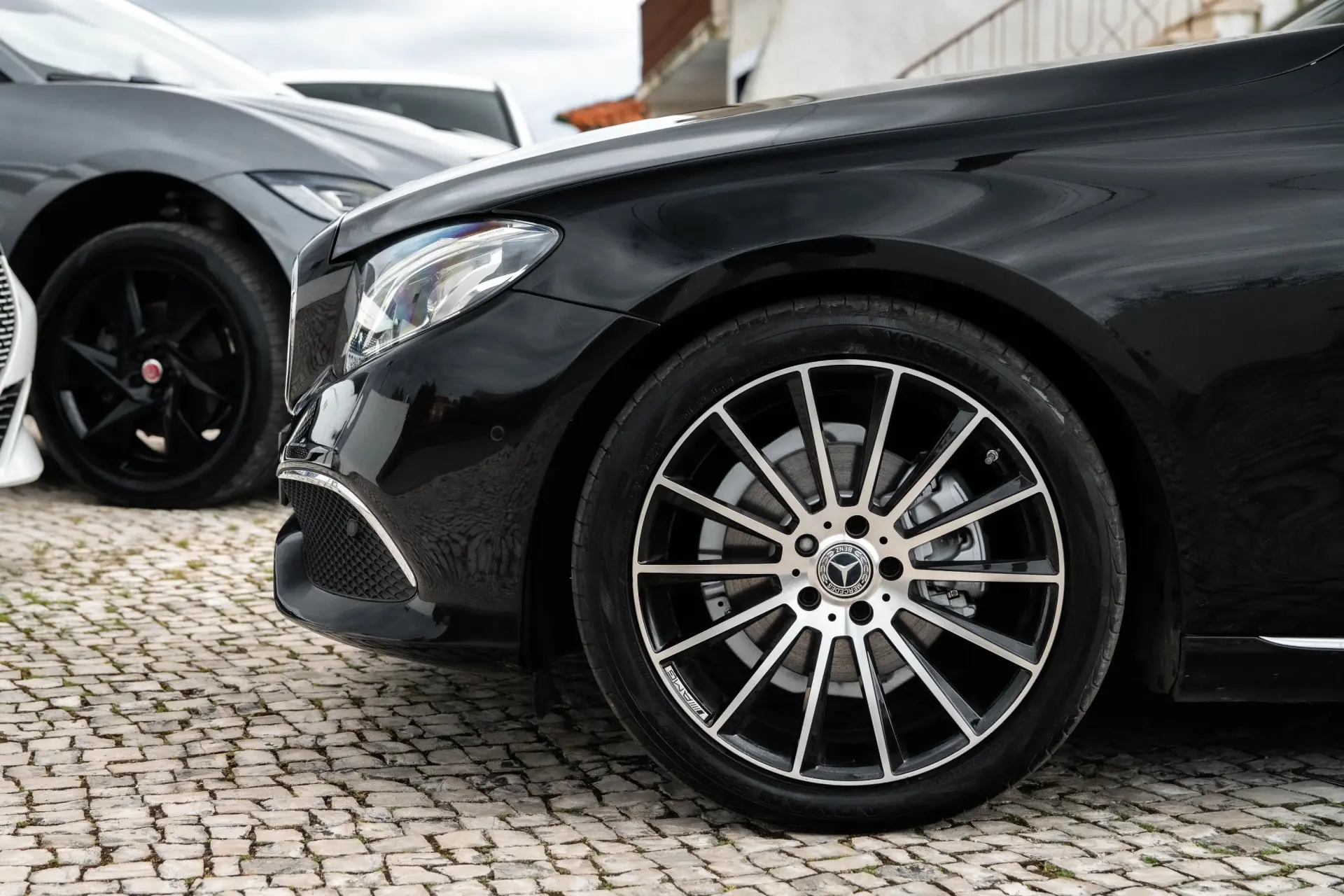 Mercedes-Benz E 220 d Avantgarde+ 12
