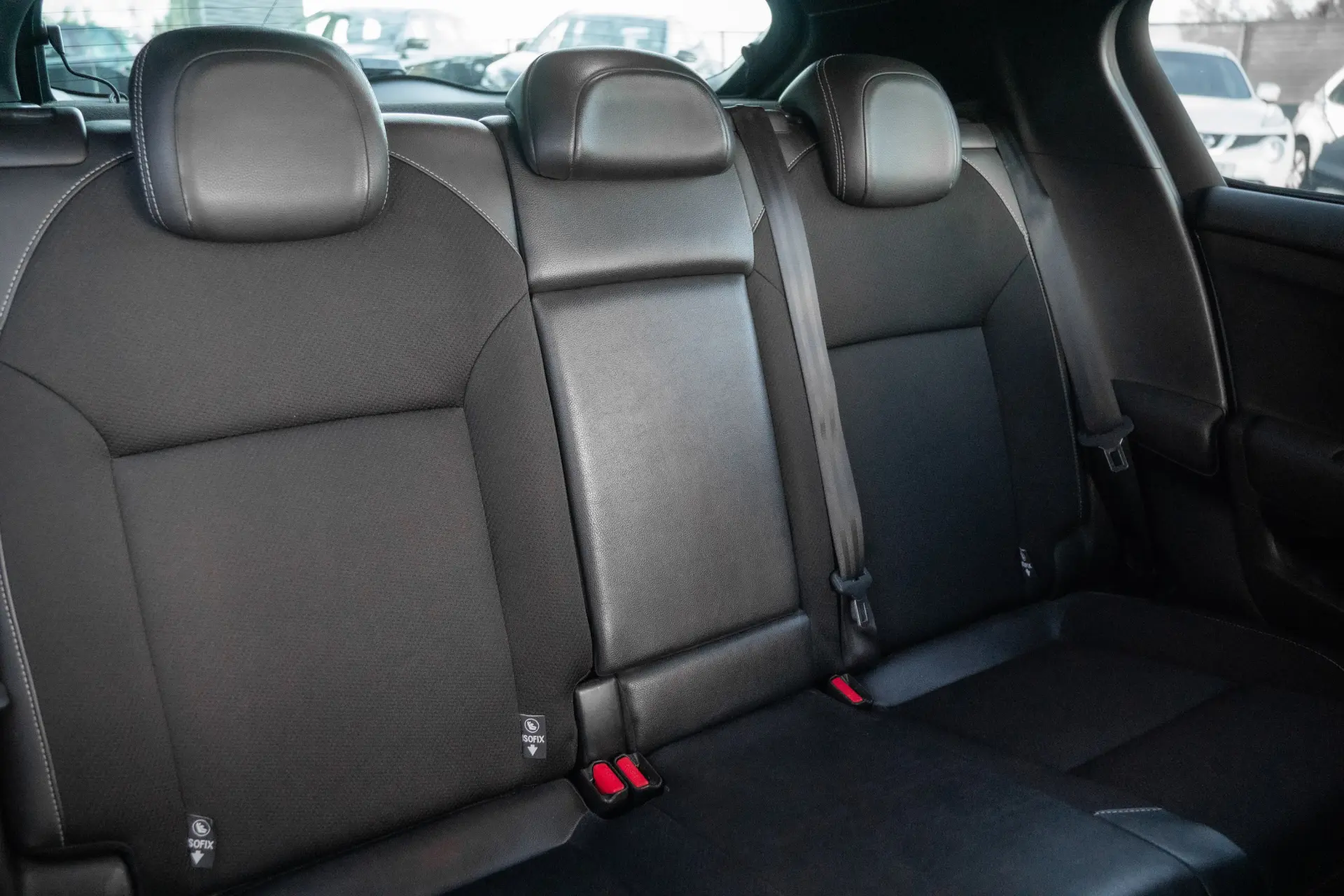 Citroen DS4 1.6 e-HDi So Chic CMP6 26