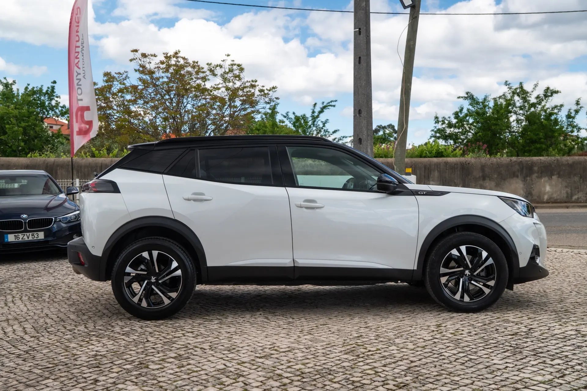 Peugeot 2008 1.5 BlueHDi GT EAT8 8
