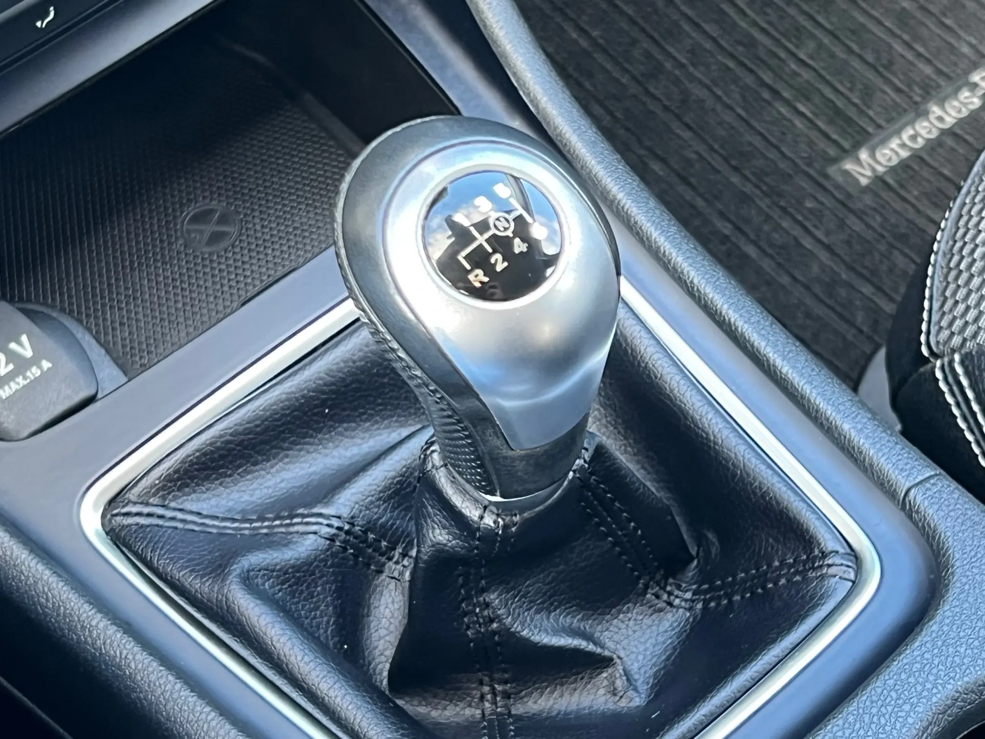 Mercedes-Benz CLA 180 180d Shooting Brake 19