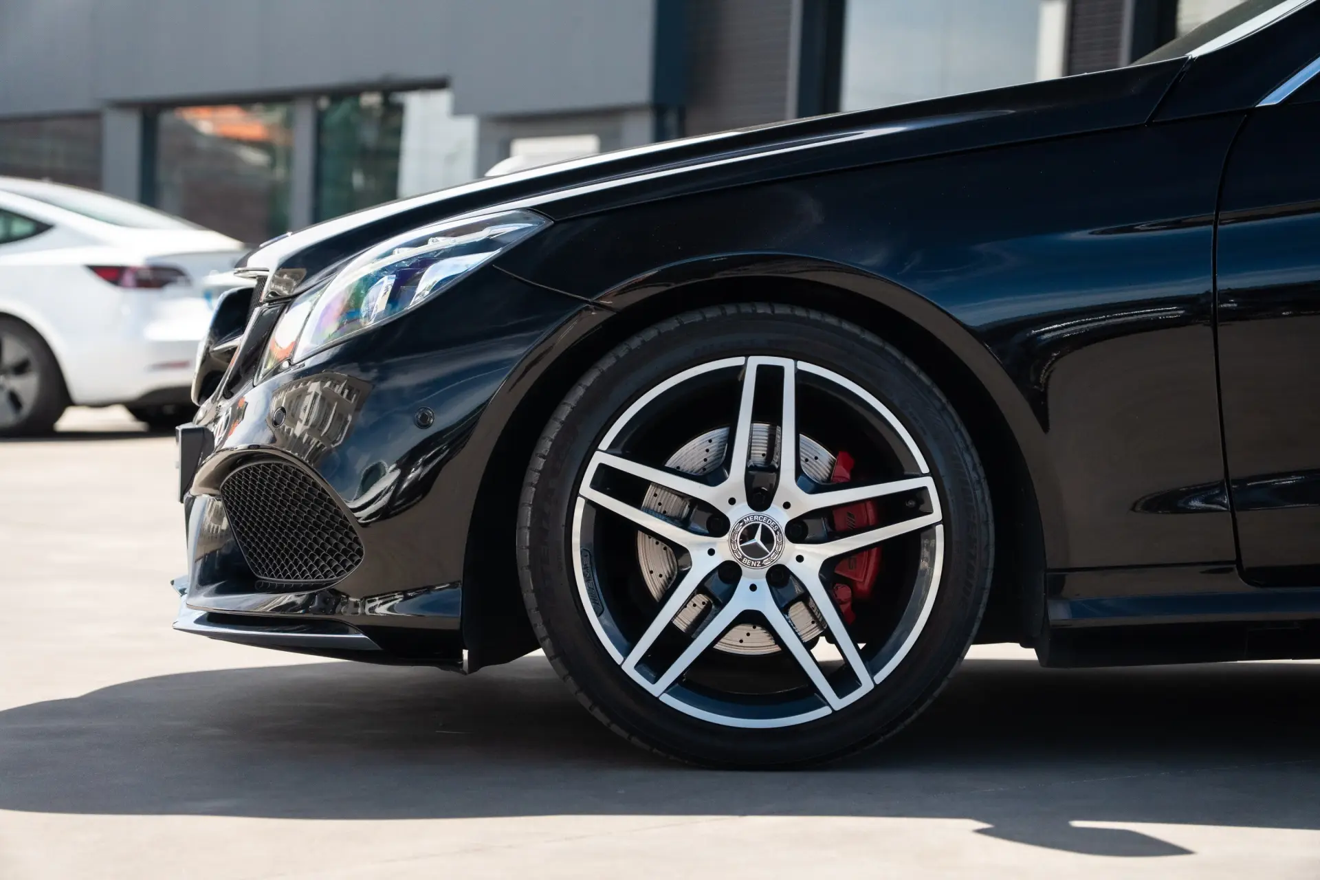 Mercedes-Benz E 220 CDI Elegance BE Auto. 6