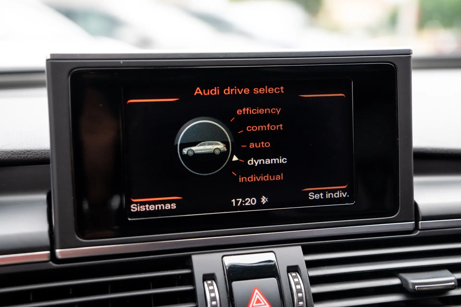 Audi A6 Avant 2.0 TDi S tronic 20