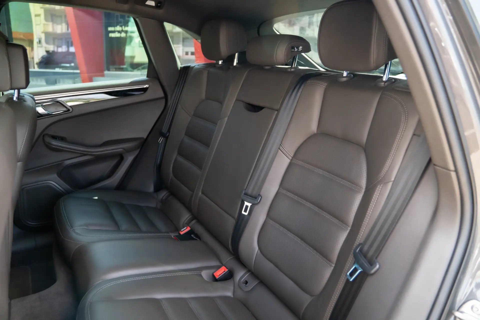 Porsche Macan S 33