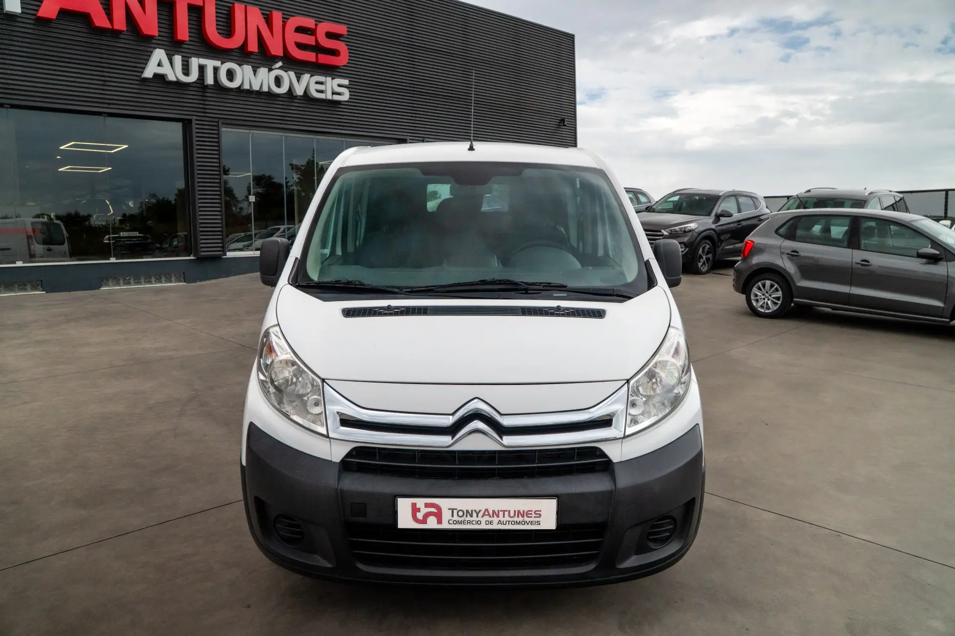 Citroen Jumpy 1.6 HDi L2H1 Semi-Vidrada 13