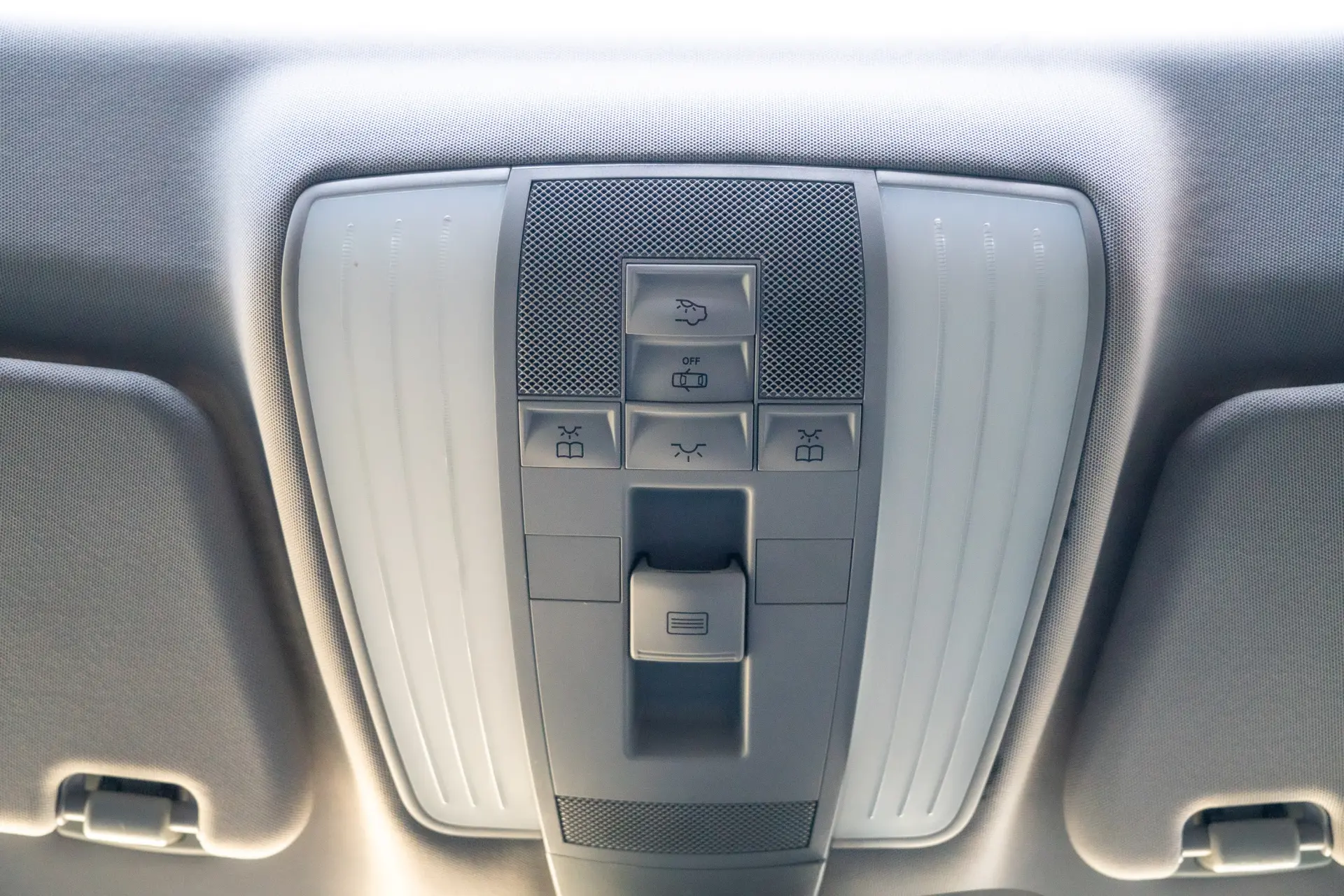 Mercedes-Benz E 220 BlueTEC 9G-TRONIC Avantgarde 30