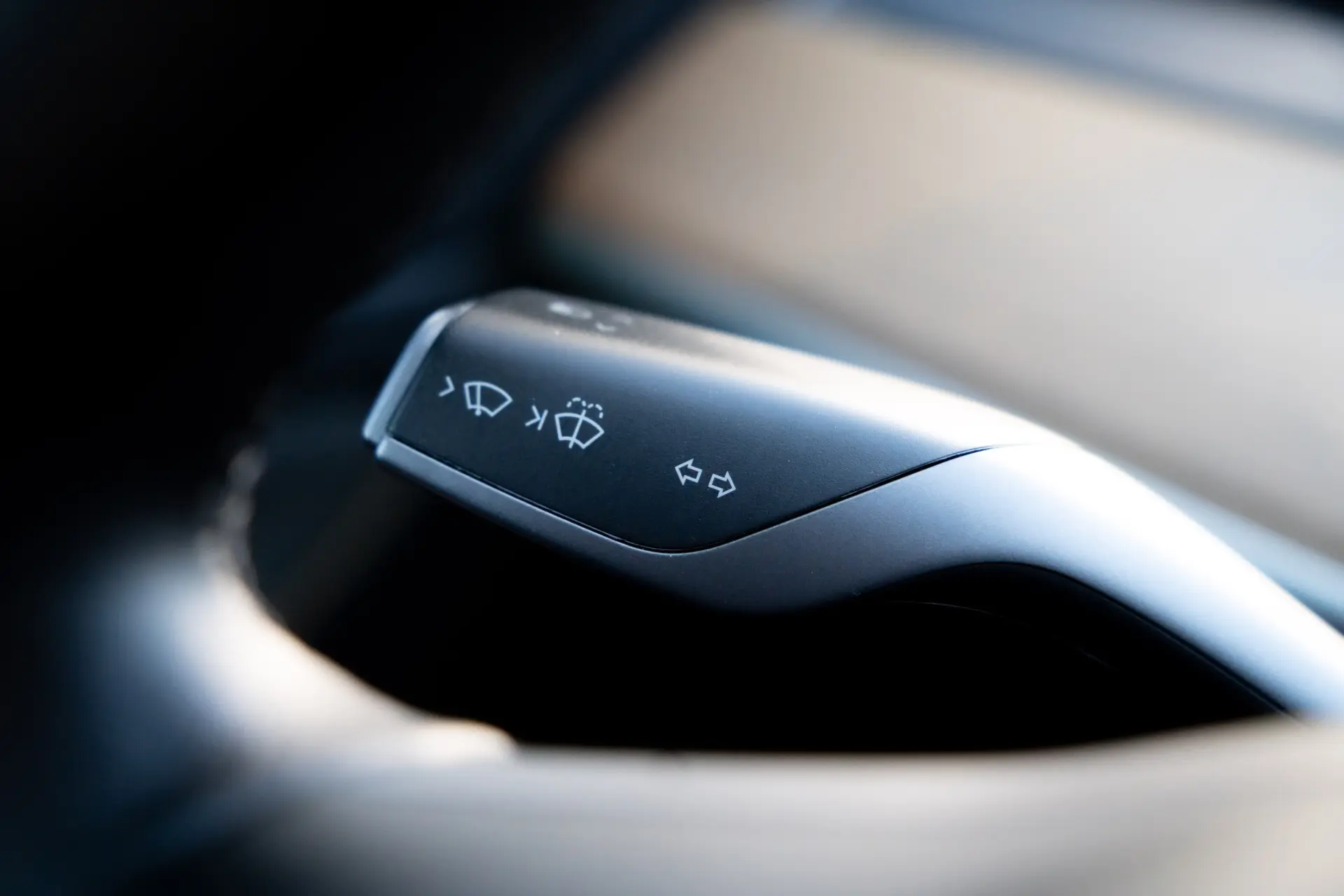 Tesla Model 3 Long-Range Dual Motor AWD 16