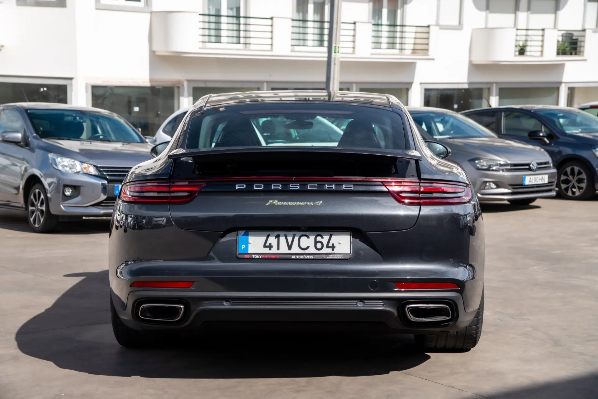 Porsche Panamera 4 E-Hybrid Platinum Edition 6