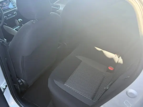 Nissan Micra 1.0 IG-T N-Connecta 12