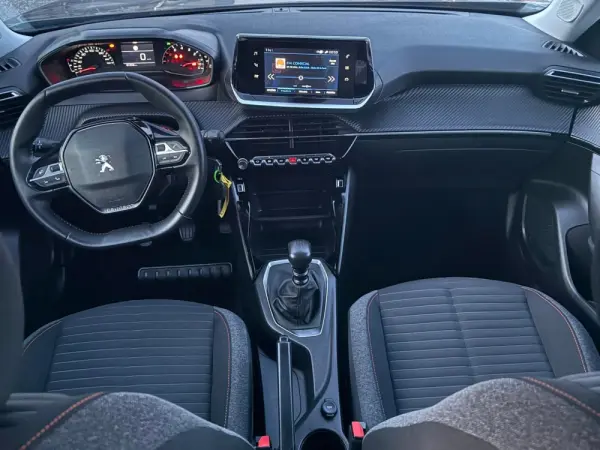 Peugeot 2008 1.5 BlueHDi Allure 2