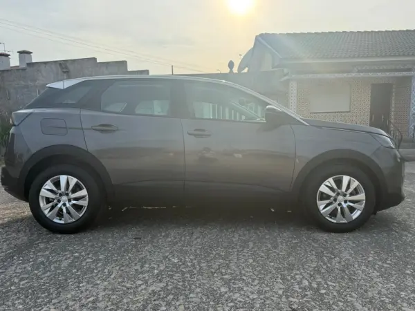 Peugeot 3008 1.5 BlueHDi Active Pack 8