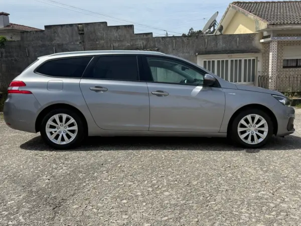 Peugeot 308 SW allure 7