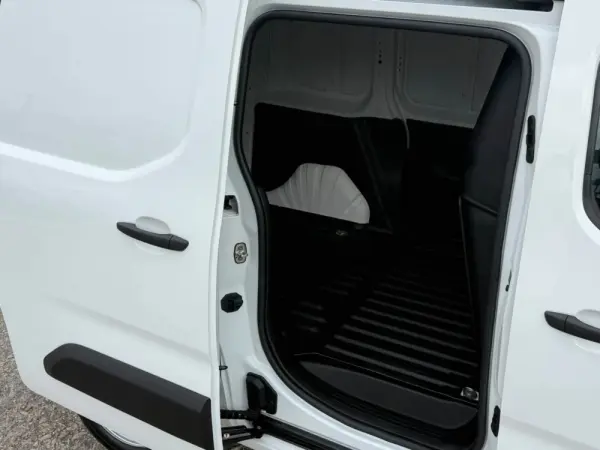Peugeot Partner 1.5 hdi 8