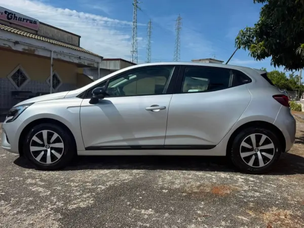 Renault Clio TCe Equilibre 8