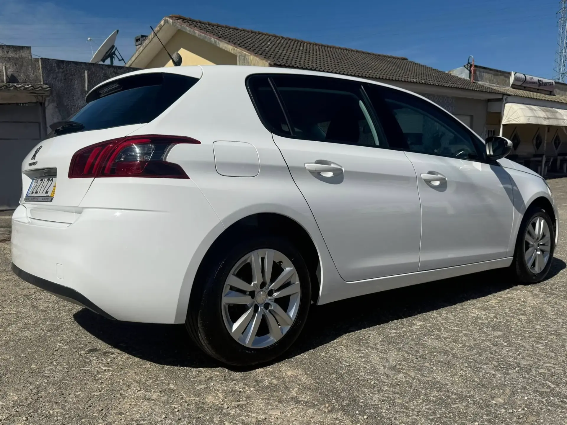 Peugeot 308 1.5 BlueHDi Active 8