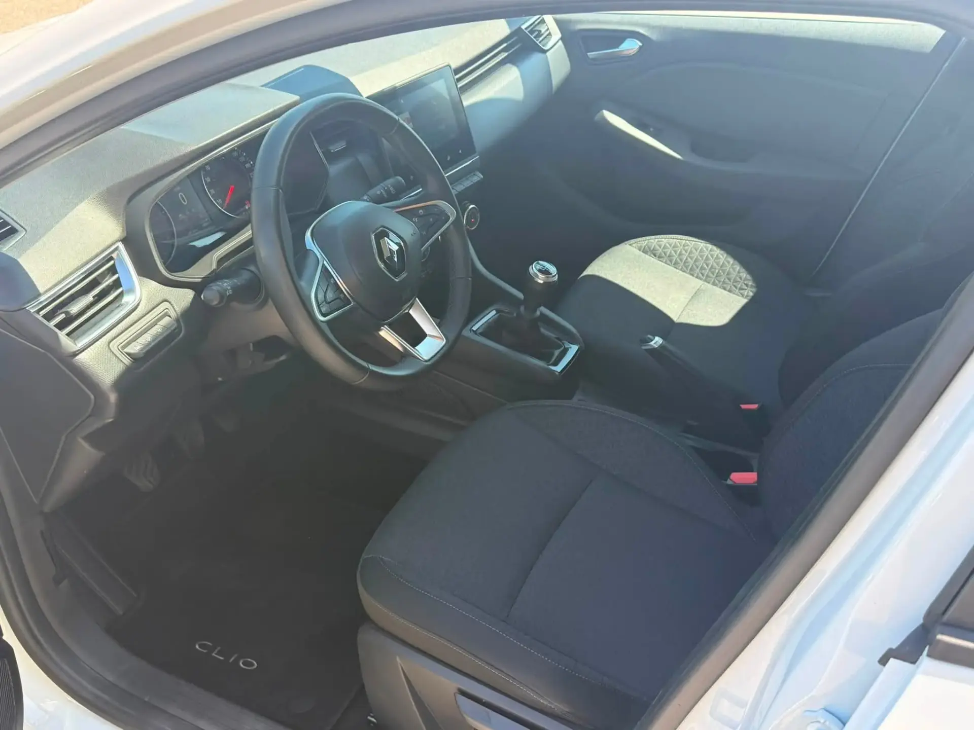 Renault Clio 1.5 Blue dCi Equilibre 10
