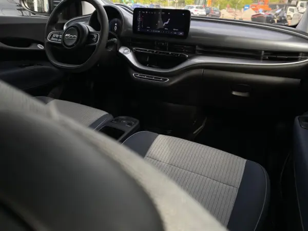 Fiat 500e 42 kWh Icon 15