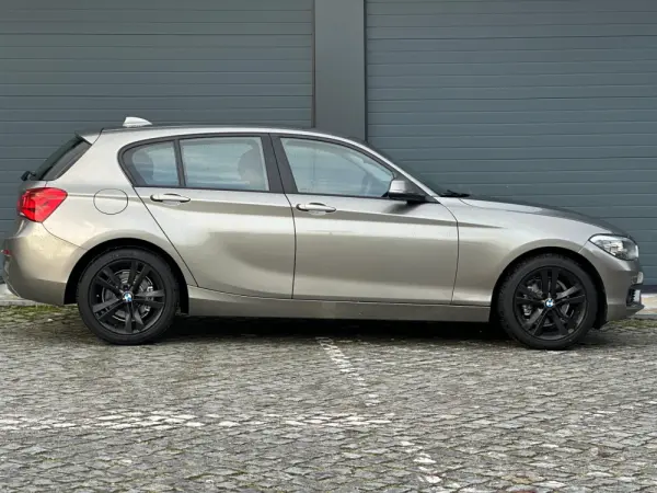BMW 116 d Line Urban Auto 4