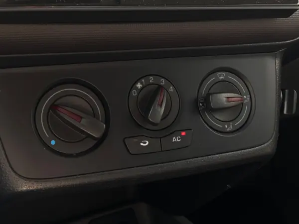 SEAT Ibiza 1.2 TDI Reference E-Ecomotive 9