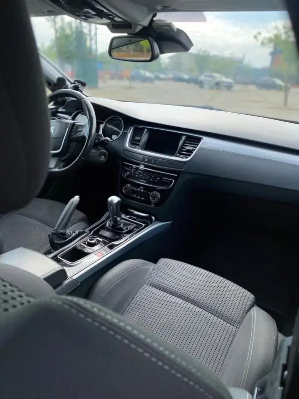 Peugeot 508 SW e-HDi FAP 115 EGS6 Active 9