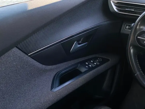 Peugeot 5008 Allure 7 Lugares 13