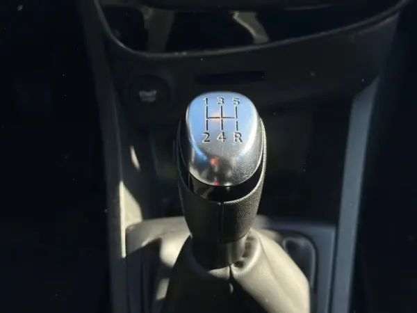 Renault Clio TCe 75 Start & Stop COLLECTION 16