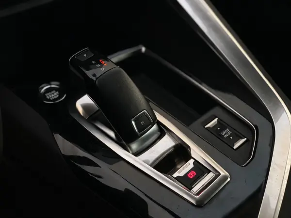 Peugeot 3008 PureTech 130 Stop & Start EAT6 Active 20