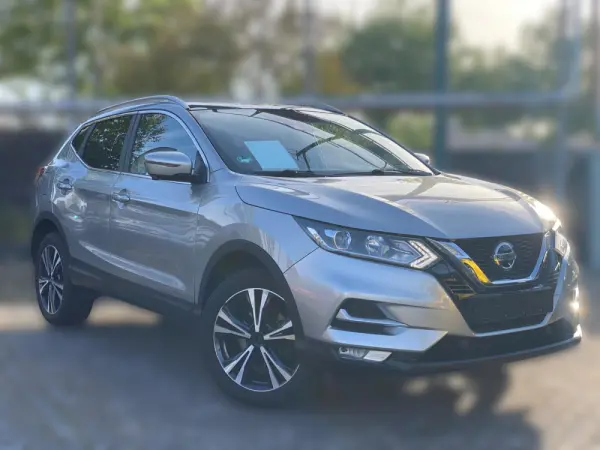 Nissan Qashqai 1.3 DIG-T Design Edition 2