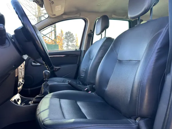 Dacia Duster Outro 16