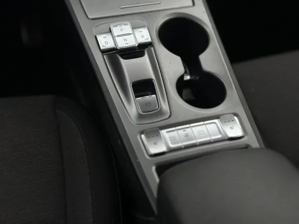 Hyundai Kauai Select 12